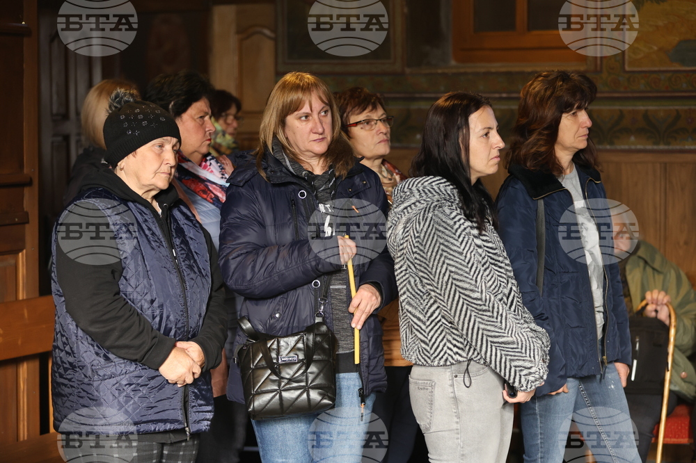 Симитли - храм „Рождество Богородично“ - Празнична света литургия