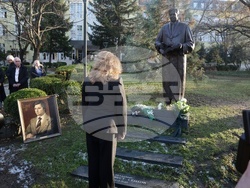 Благовест Сендов - паметник - откриване
