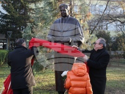 Благовест Сендов - паметник - откриване