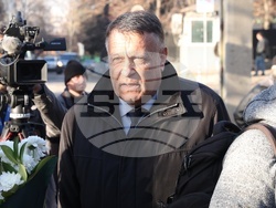 Благовест Сендов - паметник - откриване