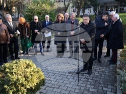 Благовест Сендов - паметник - откриване