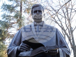 Благовест Сендов - паметник - откриване