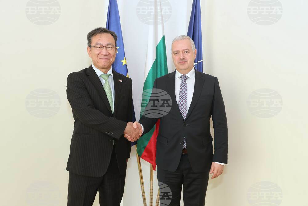Foreign Minister, Japanese Ambassador Discuss Strengthening Bilateral Relations