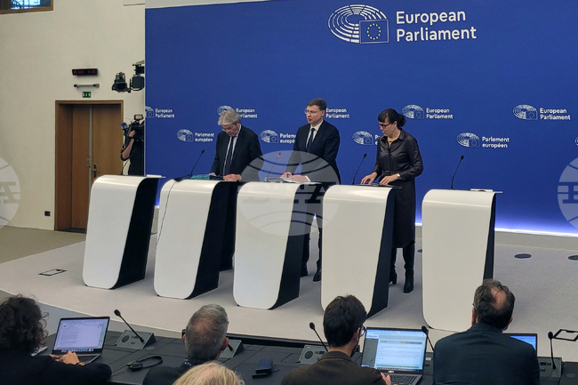 Франция - Валдис Домбровскис - Паоло Джентилони - есенен пакет на европейския семестър - представяне