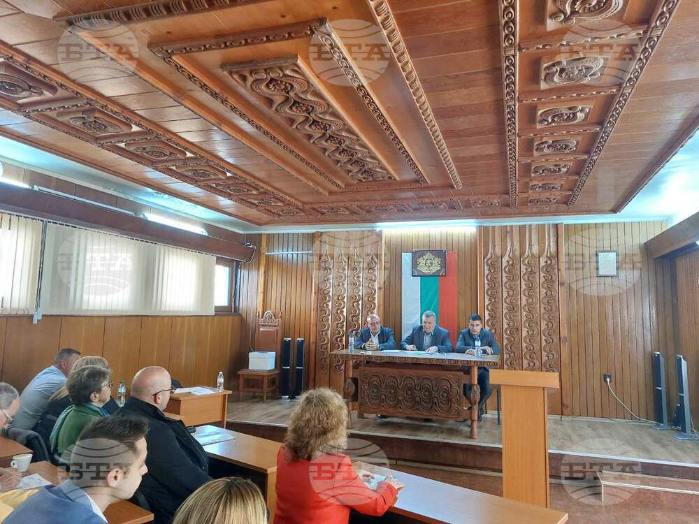 Общинският съвет в Сопот одобри изтеглянето на краткосрочен дълг към фонд ФЛАГ