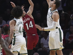 Bucks Heat Basketball