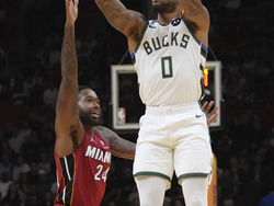 Bucks Heat Basketball