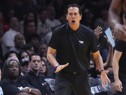 Bucks Heat Basketball