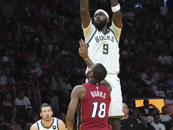 Bucks Heat Basketball