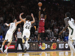 Bucks Heat Basketball