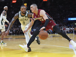 Bucks Heat Basketball