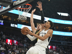 Spurs Jazz Basketball