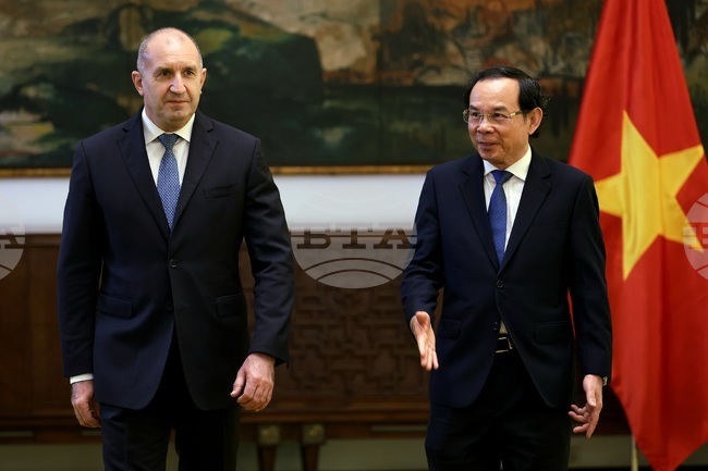 Виетнам - Хошимин - Румен Радев