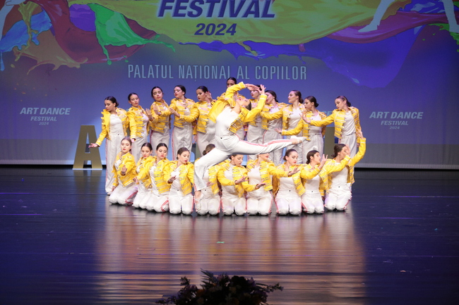 Балет „Вега“ от Търговище спечели големия приз от Международния арт денс фестивал в Румъния