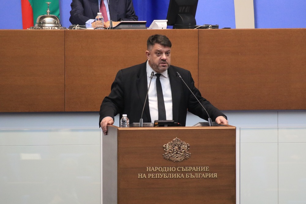 Зафиров: Честно пред българския народ е да изслушаме кандидатите за председател на НС