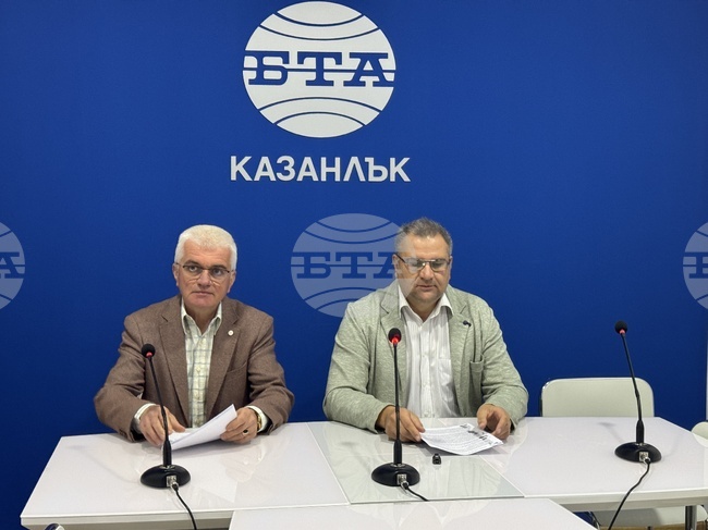 Община Казанлък няма готовност да поеме управлението на паметника „Бузлуджа“, заявиха общински съветници от ПП-ДБ 