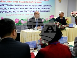 Виетнам - Хайфонг - Румен Радев - среща с асоциацията за приятелство "Виетнам-България"