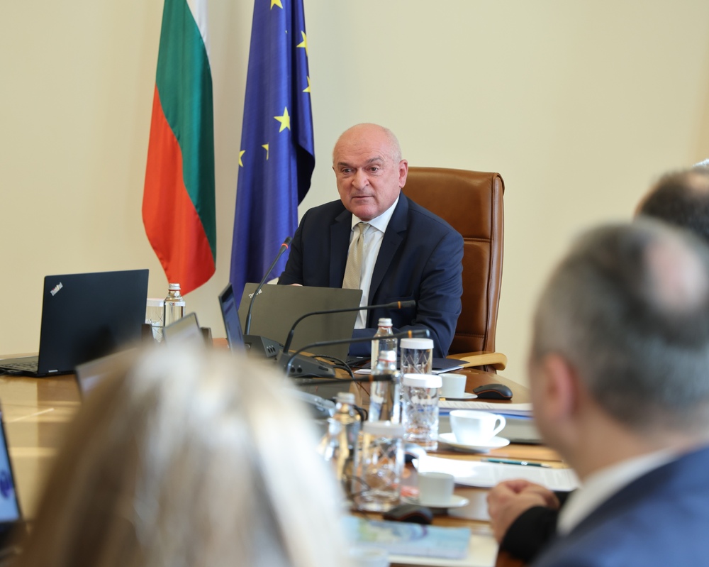 Премиерът Главчев: Месец след изборите, очакваме политиците да постигнат консенсус и да решават проблемите на хората