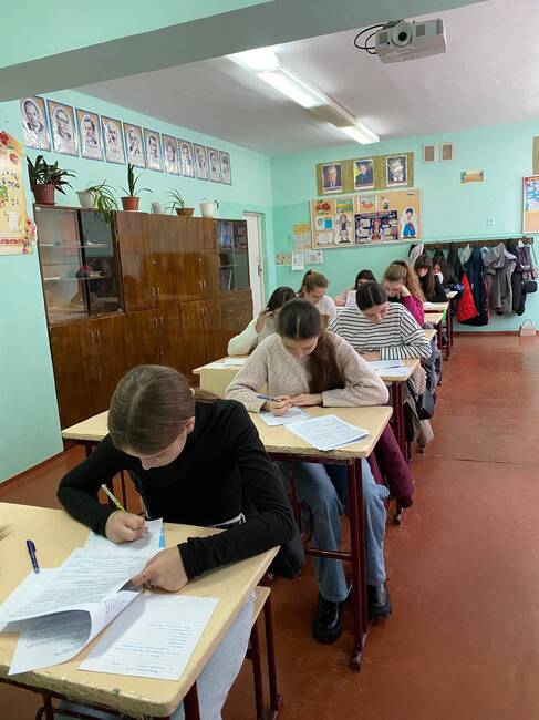 Седемнадесет ученици от Тарутинската община взеха участие в регионална олимпиада по български език