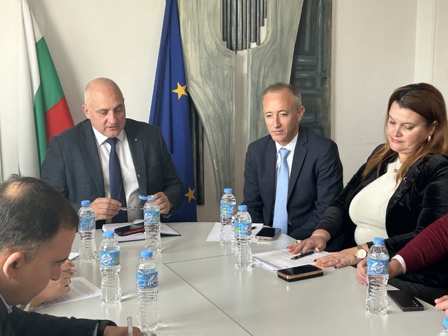 ОА Стара Загора: Областният управител Методи Марков председателства втората работна среща на Механизма за съвместна работа на институциите по обхващане и включване в образователната система на деца и ученици в задължителна предучилищна възраст