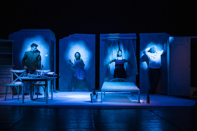 Христо Гърбов като адвокат в Младежкия театър: Правото започва да изяжда истинските отношения, да ги мачка и да ги третира...