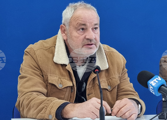 Националната художествена академия гостува в Ловеч с изложба