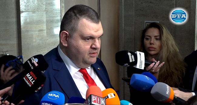 Коалиция „Москва“ вече е факт, каза Делян Пеевски относно случващото се в парламента