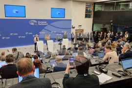 Франция - Страсбург - Урсула фон дер Лайен - Роберта Мецола