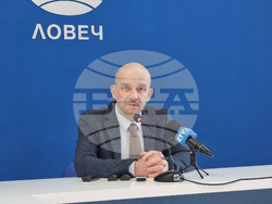 Национален пресклуб Ловеч - Стефан Тихолов - пресконференция