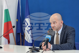 Национален пресклуб Ловеч - Стефан Тихолов - пресконференция