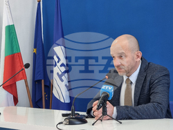 Национален пресклуб Ловеч - Стефан Тихолов - пресконференция