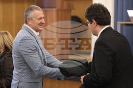 Пламен Орешарски - книга - представяне