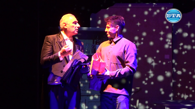 Христо Гърбов като адвокат в Младежкия театър: Правото започва да изяжда истинските отношения, да ги мачка и да ги третира...