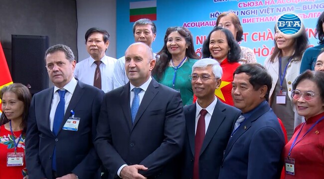 Президентът Румен Радев очаква още по-усилена работа от посолството ни във Виетнам, за да бъде съкратено времето за издаване на визи