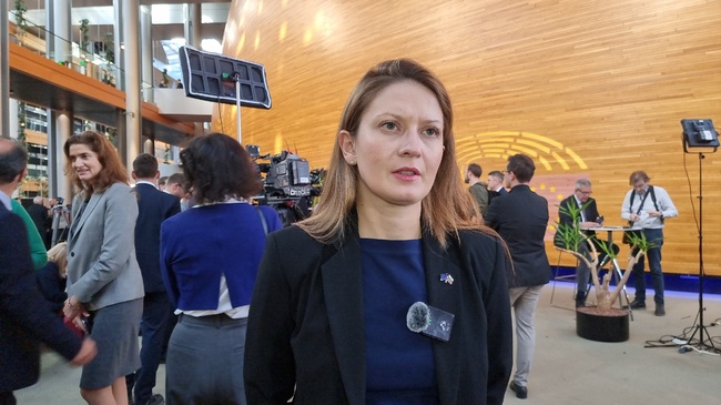 Евродепутатката Цветелина Пенкова пред БТА: Не очаквахме, че на толкова висока позиция в ЕК ще бъде предложен човек от крайната десница