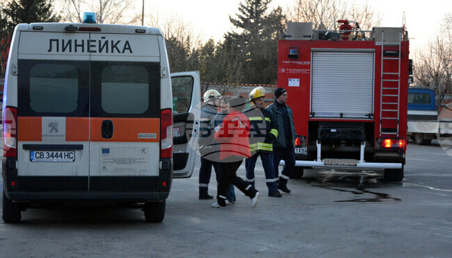 Следствието се заема със случая с прегазен охранител в складова база в Хасково