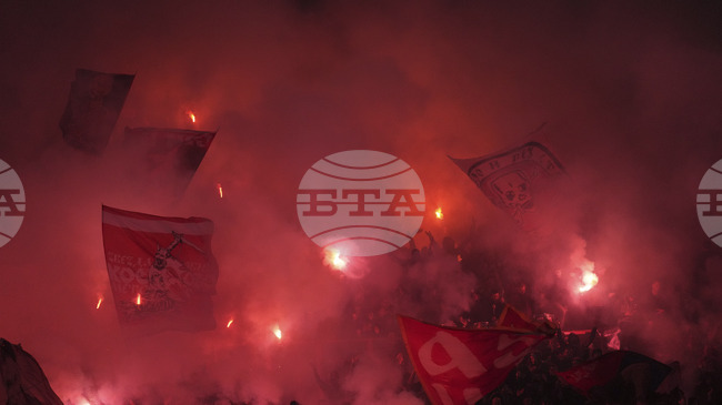 УЕФА забрани на феновете на Цървена звезда (Белград) да присъстват на следващото гостуване на отбора в Лига Европа заради расистки обиди