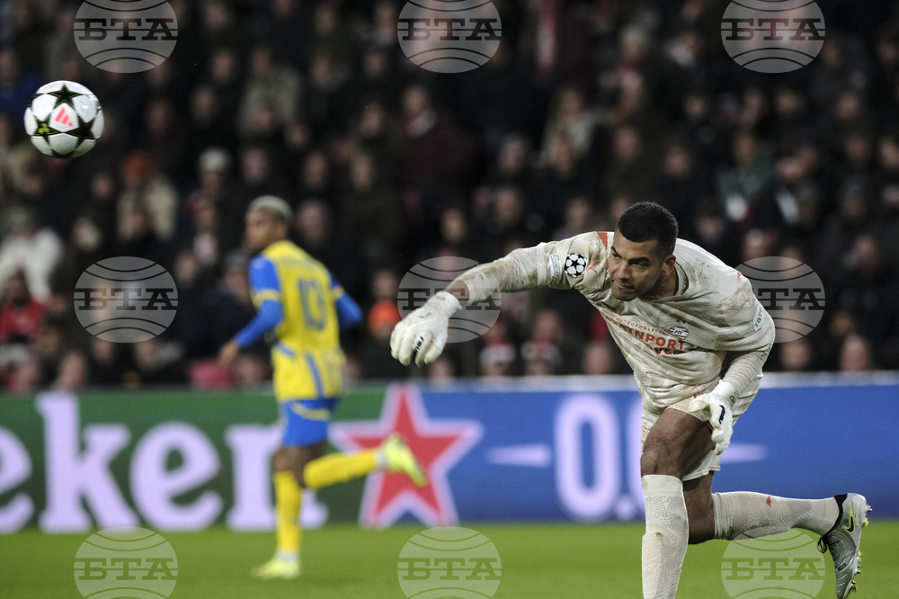 Вратарят Валтер Бенитес преминава в Кристъл Палас