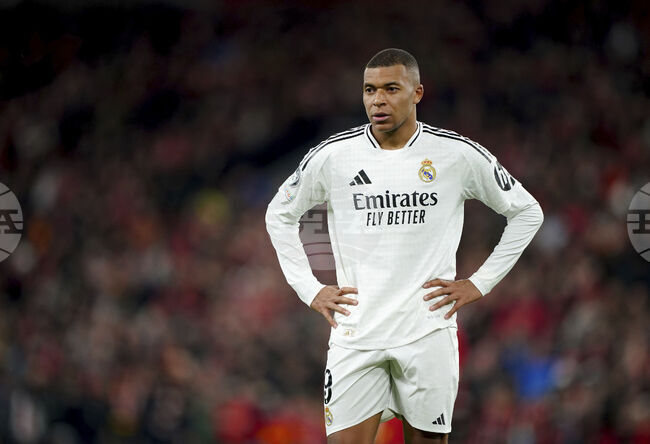 Килиан Мбапе е загубен на терена, смята Мишел Платини