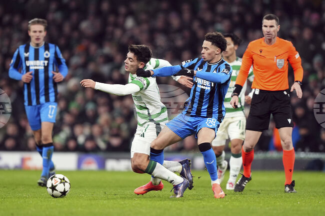 Комо ще активира откупната клауза на защитника на Барселона Алекс Вайе