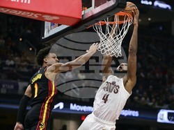 Cavaliers Hawks Basketball