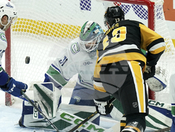 Canucks Penguins Hockey