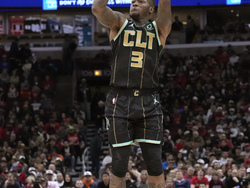 Hornets Bulls Basketball