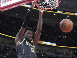 Hornets Bulls Basketball