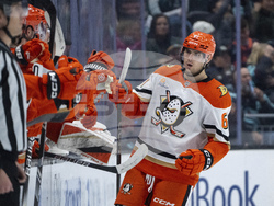Ducks Kraken Hockey