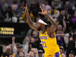 Lakers Pacers Basketball