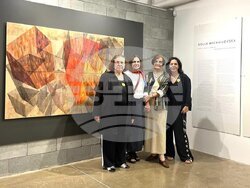 Сънародничката ни Доли Михайловска откри в бразилския град Сао Пауло самостоятелна изложба „Между линии и пространства. Фрагменти от самите нас“ 