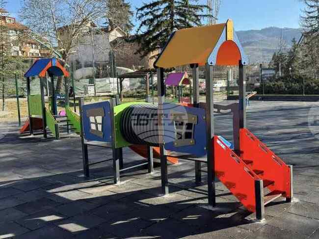 Община Велинград обнови детската площадка в парк „Двореца“