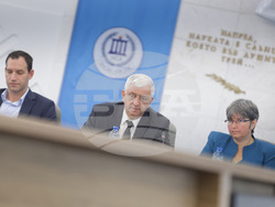 Симпозиум - "Една среда - едно здраве: специфичните условия на Антарктида - екологични промени и адаптация на човека"