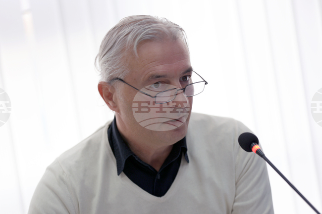 Blagoevgrad Regional Information Centre Makes Young People Pay Attention to EU Funding for Streets, Schools